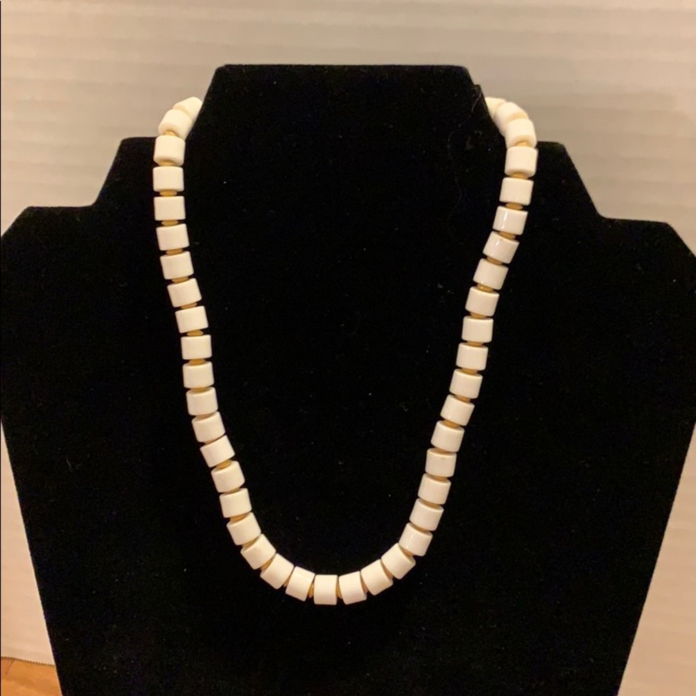 Vintage trifari choker necklace